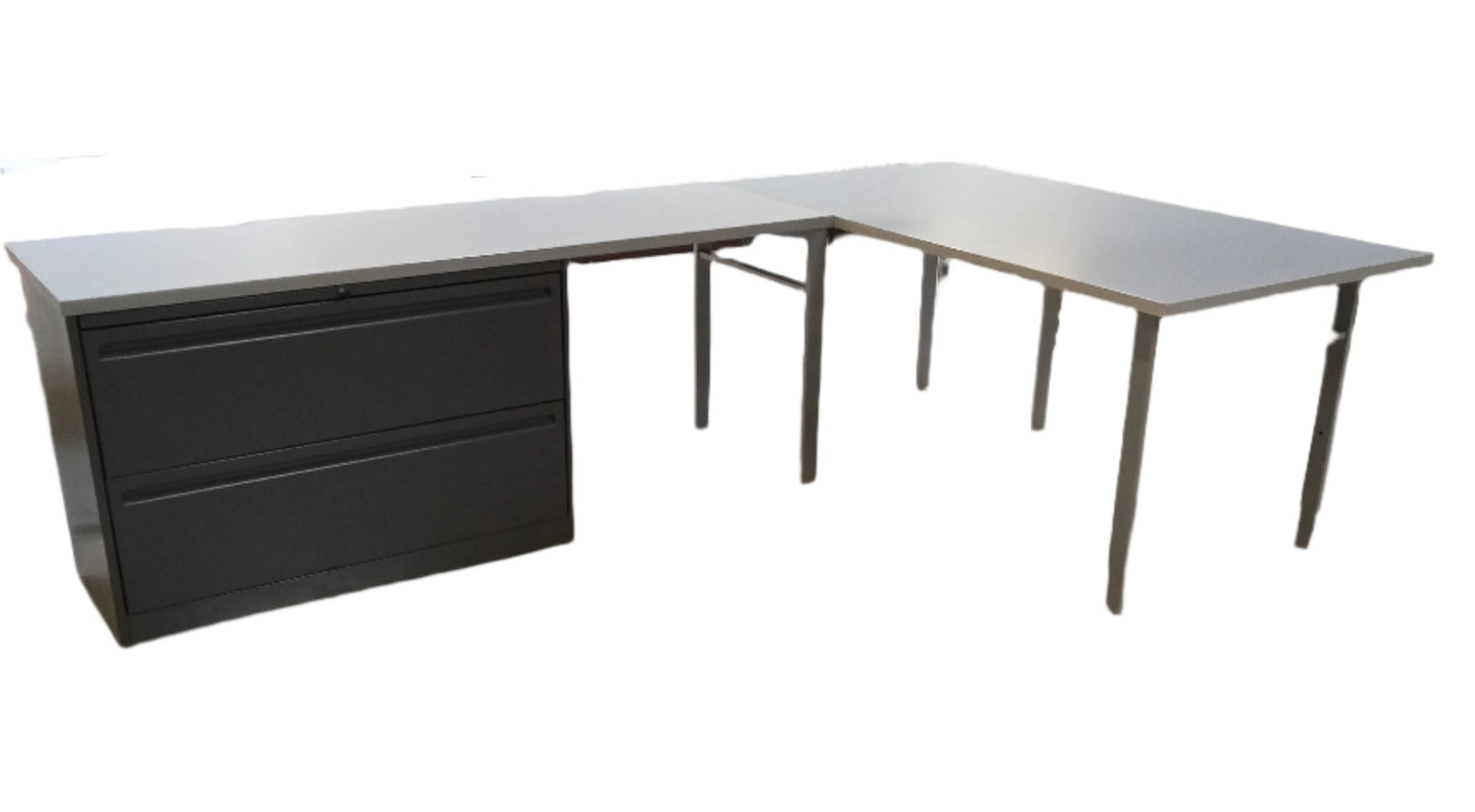 Haworth L Shaped Desk with Left Hand Return